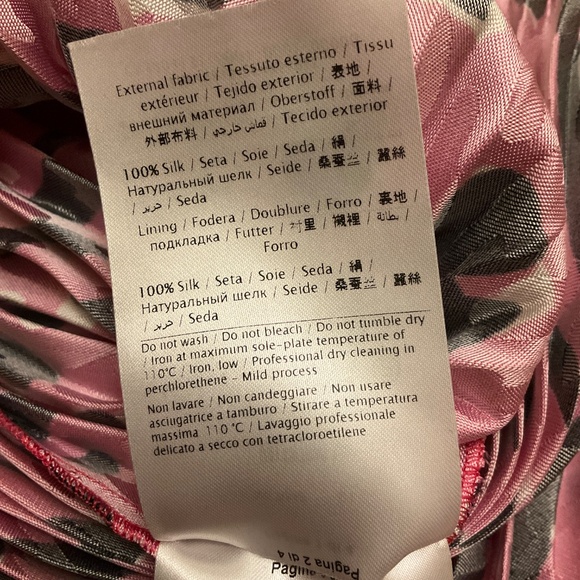 VALENTINO Long Pleated Silk Skirt - Picture 4 of 7